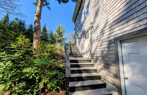 Oceanfront Crackling Cove Cottage Family firer pit slleeps 6 - Foto 25