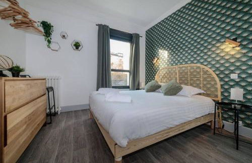 VILLE ET VOLCANS - Maison 9 couchages avec garage et extérieur - Foto 6