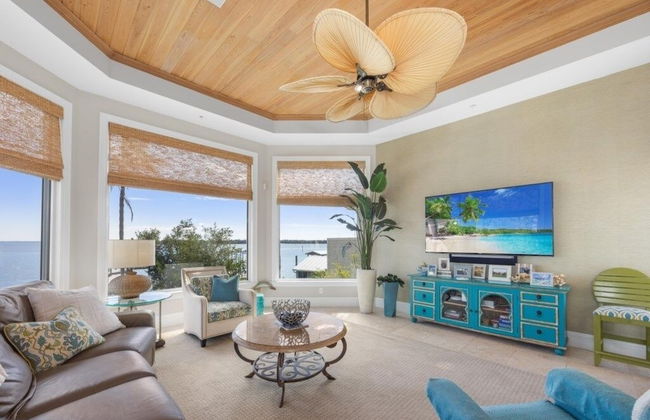 Captiva Grace 5 Bedroom Home by RedAwning - Photo 23