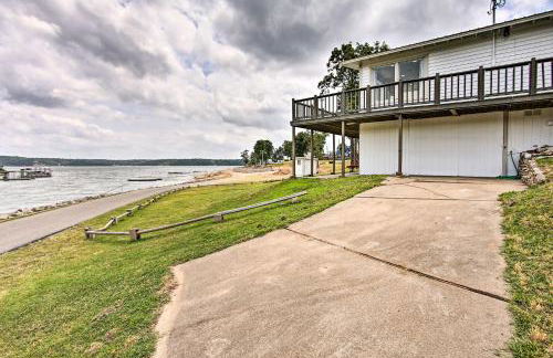 Lakefront Afton Cottage with Deck Walk to Boat Ramp - Foto 23