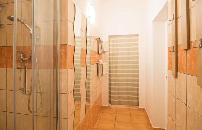 2 Bedroom Home near Prague Castle - Foto 24