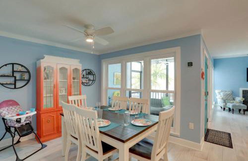 Sip, Sunbathe and Relax Poolside Madeira Beach Gem! - Photo 2