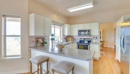 Patio with Tranquil Views! Home 14 Mi to Albuquerque - Foto 5