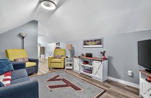 Welcome to Hokie Haven by the Bay - where Chesapeake sunsets meet Hokie spirit. - Foto 42