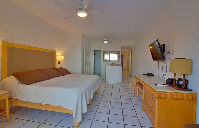 Villa Facing the Beach in a Large Terrace 7 Pools, Tennis Courts, Security - Foto 12