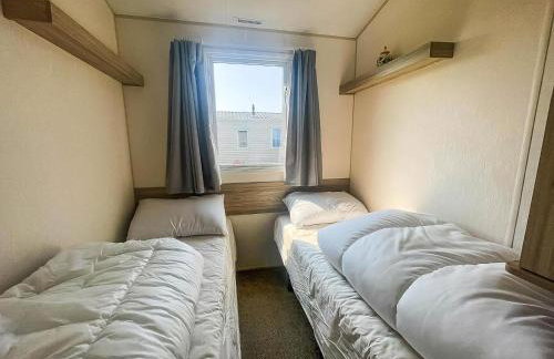 Homely 8 Berth Caravan In Essex, At Steeple Bay Ref 36046E - Foto 11