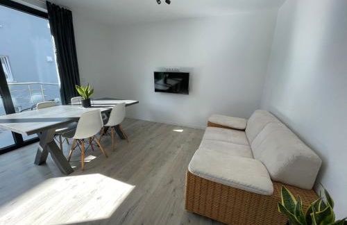 Modernes 3 Zimmer Apartment - zentral - nahe Hamburg & Lübeck - Foto 1