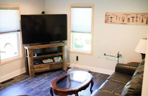 The Dollar House - Foto 14