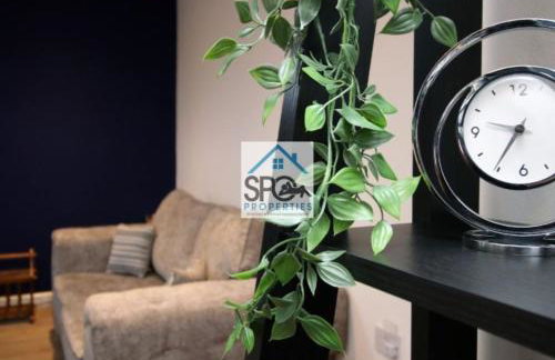 Modern 3BR Home-5 Guests-Business-Families-Netflix-Free Parking & WiFi - Foto 8