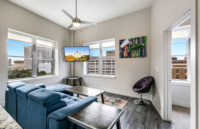 Elegant 2BR condo Walk to French Quarter - Foto 7