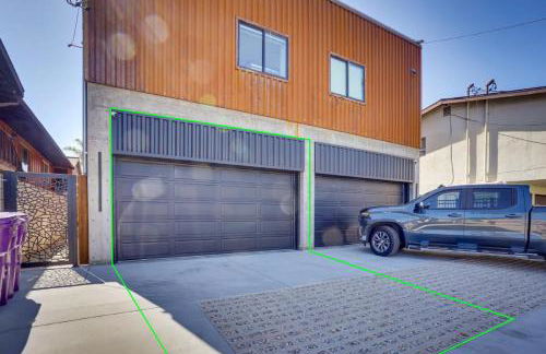 NEW Luxury Concrete Home Just Minutes from the Beach - Foto 49