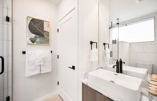 Brand New Eastlake Studio - SLU UW Shops & Eats - Foto 5