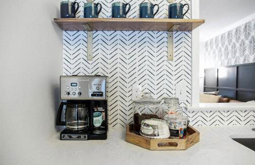 Lux Home-mins to Truist Park wKing pet friendly - Foto 38