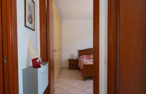 House of Camellias - Ground Floor with Garden - Foto 12