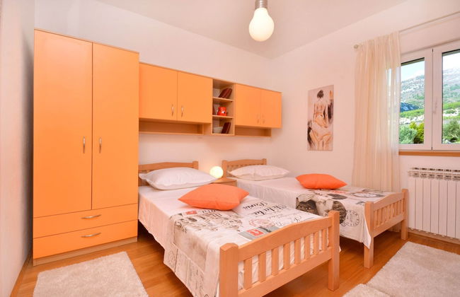 Villa in Kastel Luksic Near the Beach - Foto 18