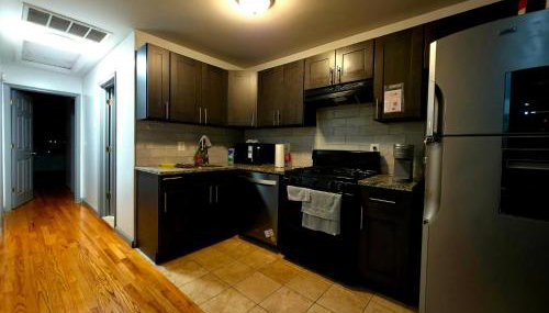 Cozy City Nest - Foto 5, stove, dishwasher, toaster