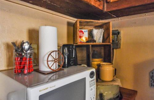 The Bunk House Historic Cabin Firepit Pet-Friendly Near Grand Canyon - Photo 14