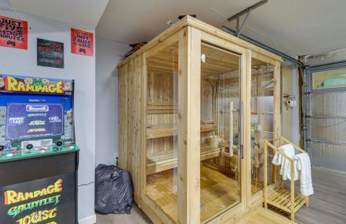 Hot Tub and Game Room Retreat Near Camelback - Foto 5