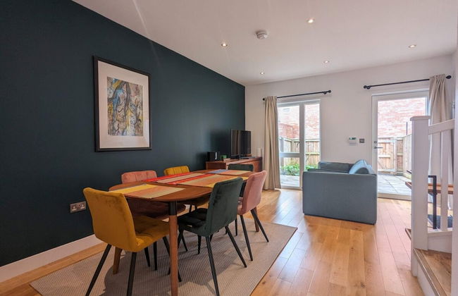 Adelphi Townhouse Contemporary 2 Bed 1 Bath 1 WC - Foto 12