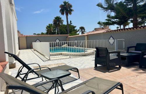 Villa with Pool, Chill-Out & BBQ - Foto 52