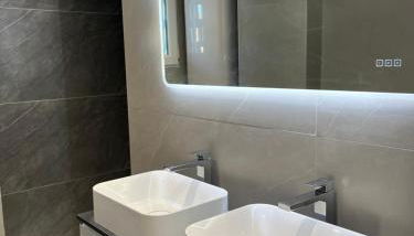 Superbe 3 chambres proche lyon et eurexpo parking - Foto 3