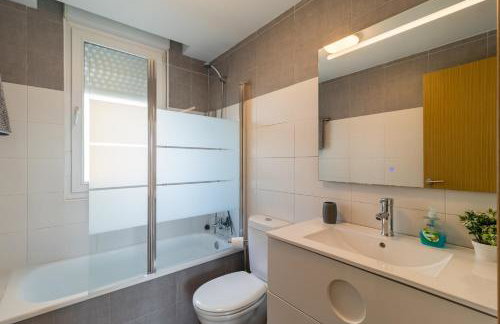 Luminoso apartamento con terraza - Photo 9