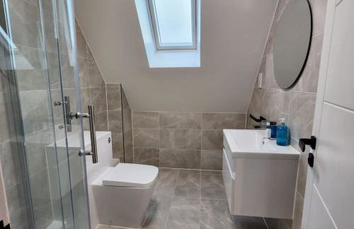 Paradigm Court, Modern 1-Bedroom Apartment, Oxford - Photo 12