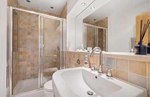 By the Bridge by Toppo - Foto 16