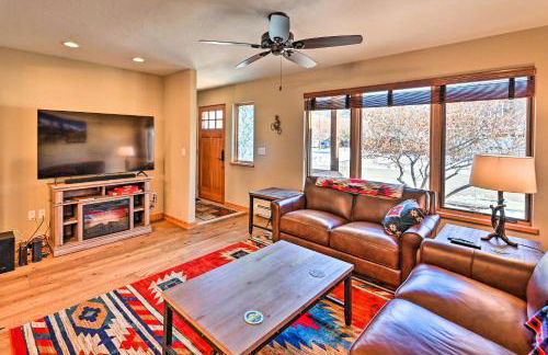 7984 Pet-Friendly Townhome with Grill! - Foto 1
