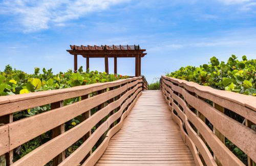 Hutchinson Island Beach Home Beach Access and Patio - Foto 25