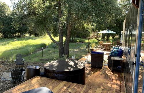 Vintage Tiny House with Spa-Inspired Bathroom in Warner Springs, California - Foto 6