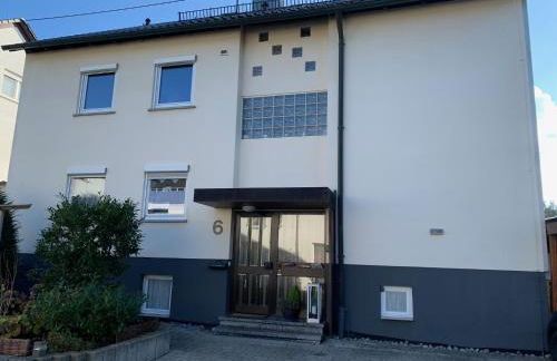 City Apartment Hasenheide - Wohnung mit 3 Schlafzimmern und Balkon mit Landschaftsblick - Foto 13