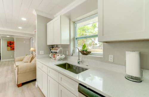 Peaceful Family Home with Patio in North Port! - Foto 12