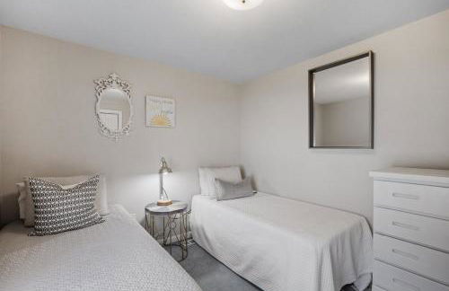 Modern Open Concept 4 Bed 2 5 Bath Mid to LongTerm Private Single Family Home - Foto 21