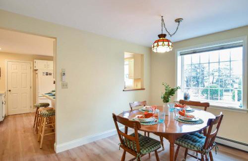 Sunroom Mins to Beaches Views of Marsh - Foto 11