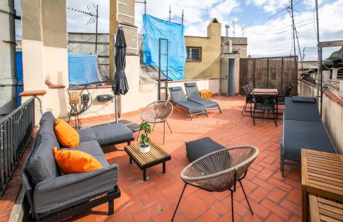 31ARA1092- Newly Refurbished 2BR Flat in the Gothi - Photo 3