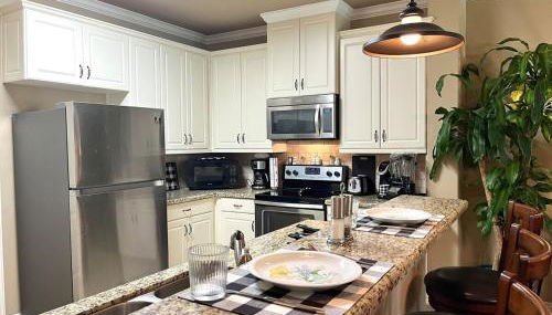 King Suite, 2 Bed 2 Bath, Sleeps 6 - Foto 2