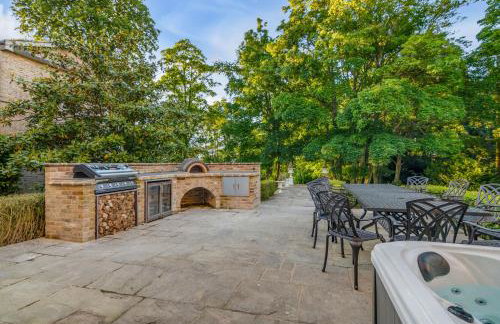 Beccles Georgian Mansion l 9 Bedrooms, Hot Tub & Parkland - Foto 20