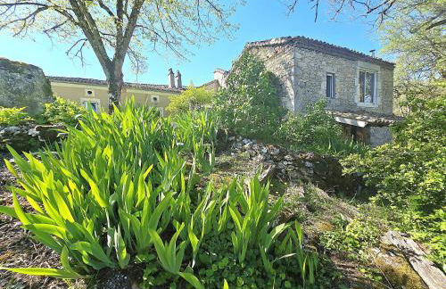 Magnifique ferme rénovée et sa piscine écologique - 15 personnes - 7 chambres - Foto 2