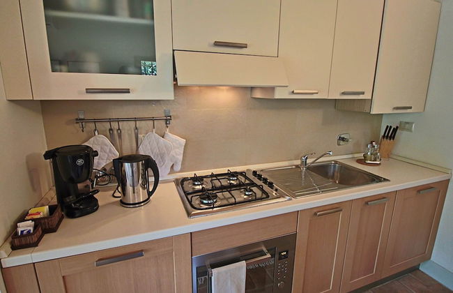 Modern Holiday Home in Foligno - Loc. With Pool - Foto 44