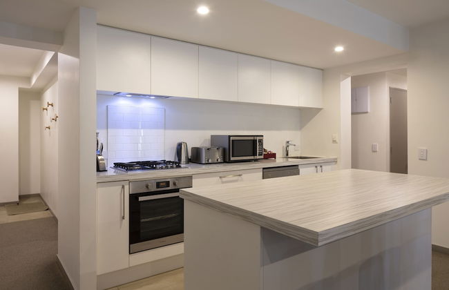 22 Hallenstein Apartments by Staysouth - Photo 23