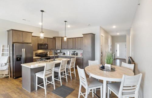 Amazing Top Floor Condo at Topsider Resort Community - Photo 16