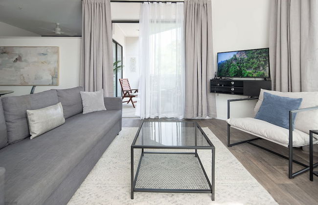 Uptown 1st Ward Corner Unit Superior 2BD Apt - Foto 30