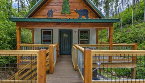 Bearly Hidden: Peaceful Creekside Escape with Hot Tub - Foto 2