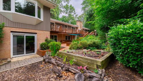 Beautiful Home near MGM, National Harbor - Foto 4, Garden view