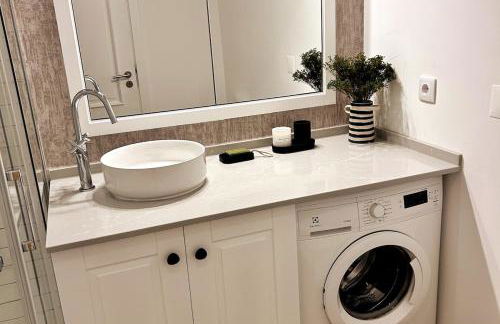 Stunning beach apartment - Photo 8