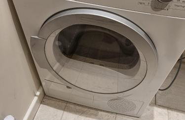 Countryside 2 Bed Bungalow with Stunning Views Free WiFi and Parking Ideal for Business and Leisure - Photo 10