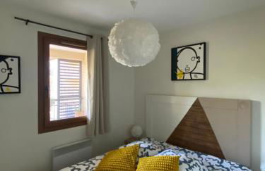 Escapade Uzétienne Cœur de ville et Parking - Foto 17