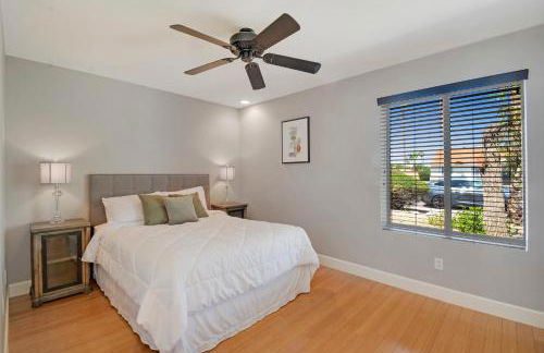 4 bdr, Two Master suite, billiards & desert oasis pool - Foto 15