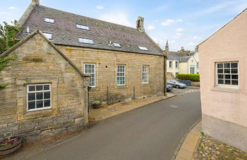 Historic 1BR Home in Culross Near Filming Sites - Foto 9